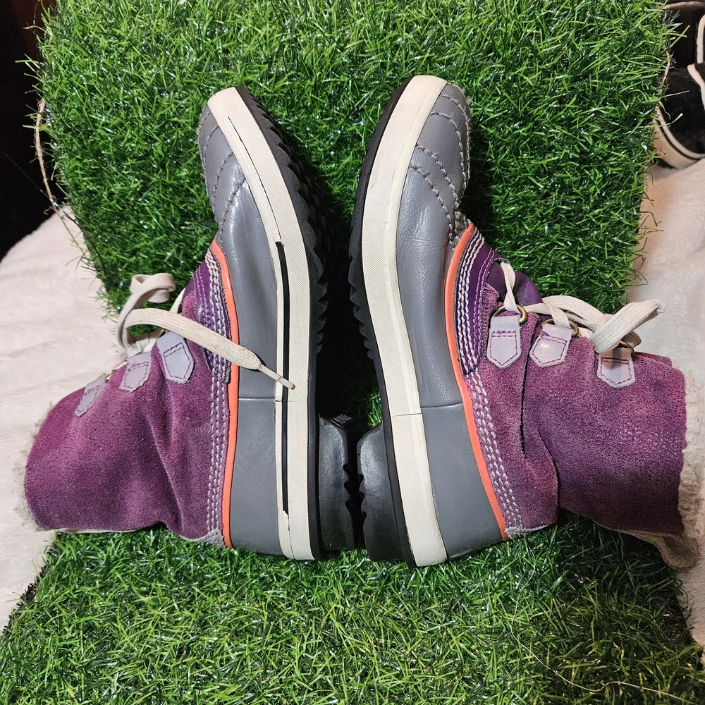 Sorel Winter Carnival Snow Boots Purple Grey Women's Size 4